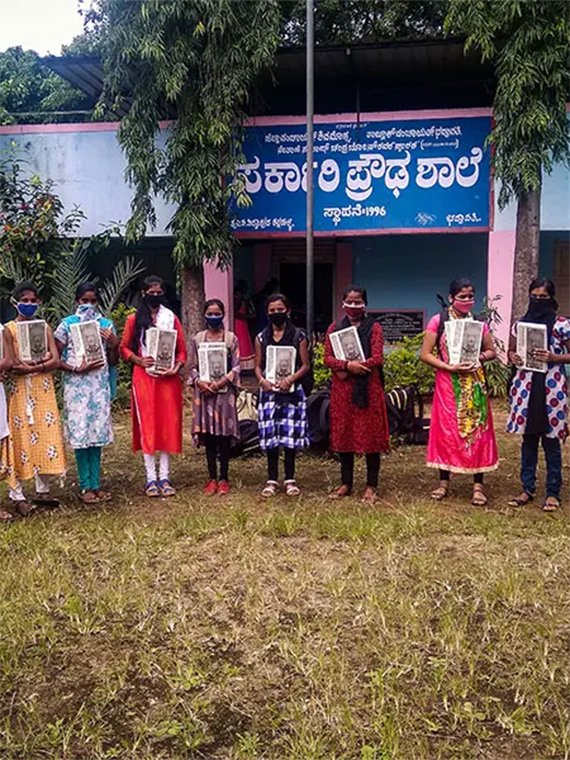 Government-High-School,-Hosasiddhapura-Students-ishaala